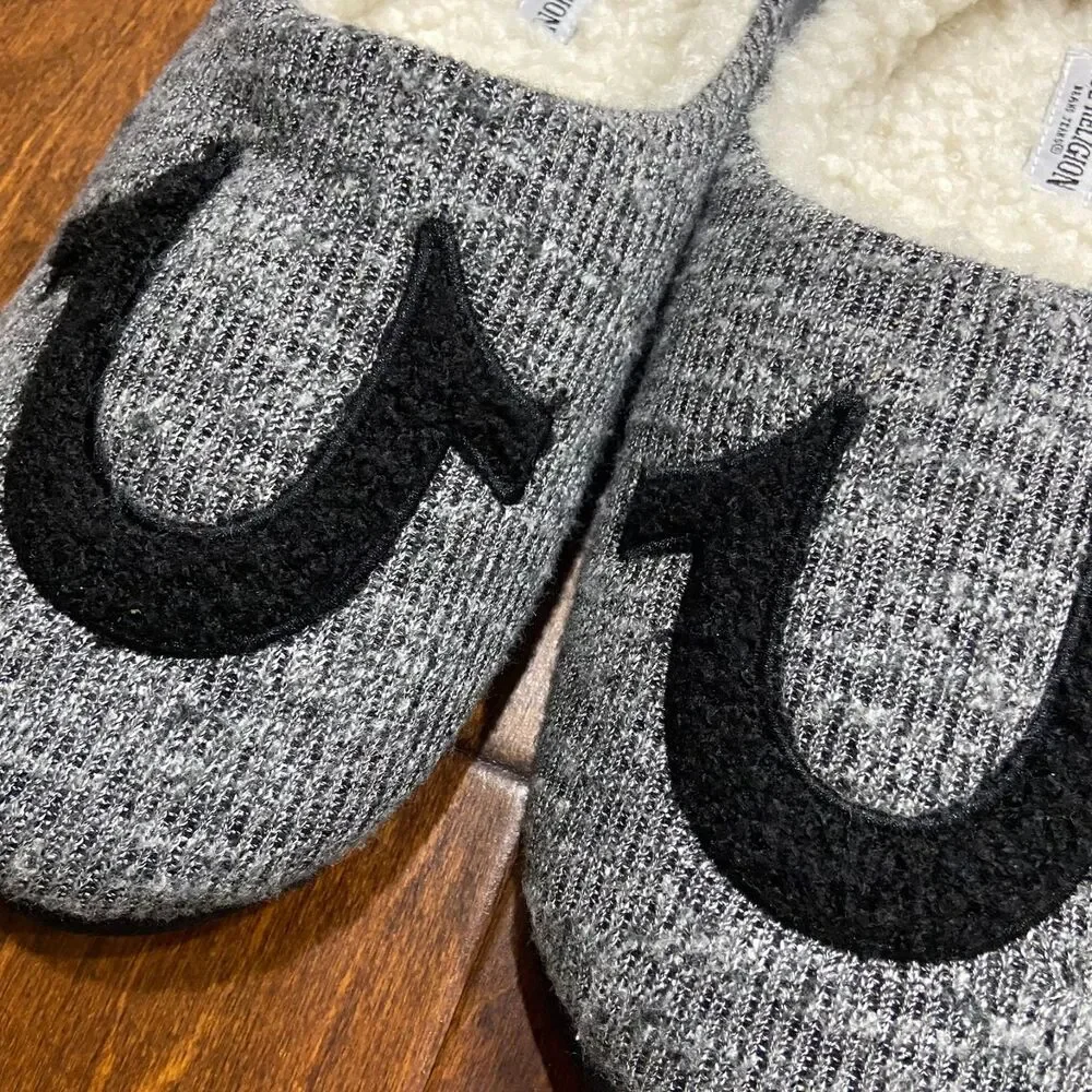 True Religion Polar Performance NWT Slippers Gray Black Men's Size Medium